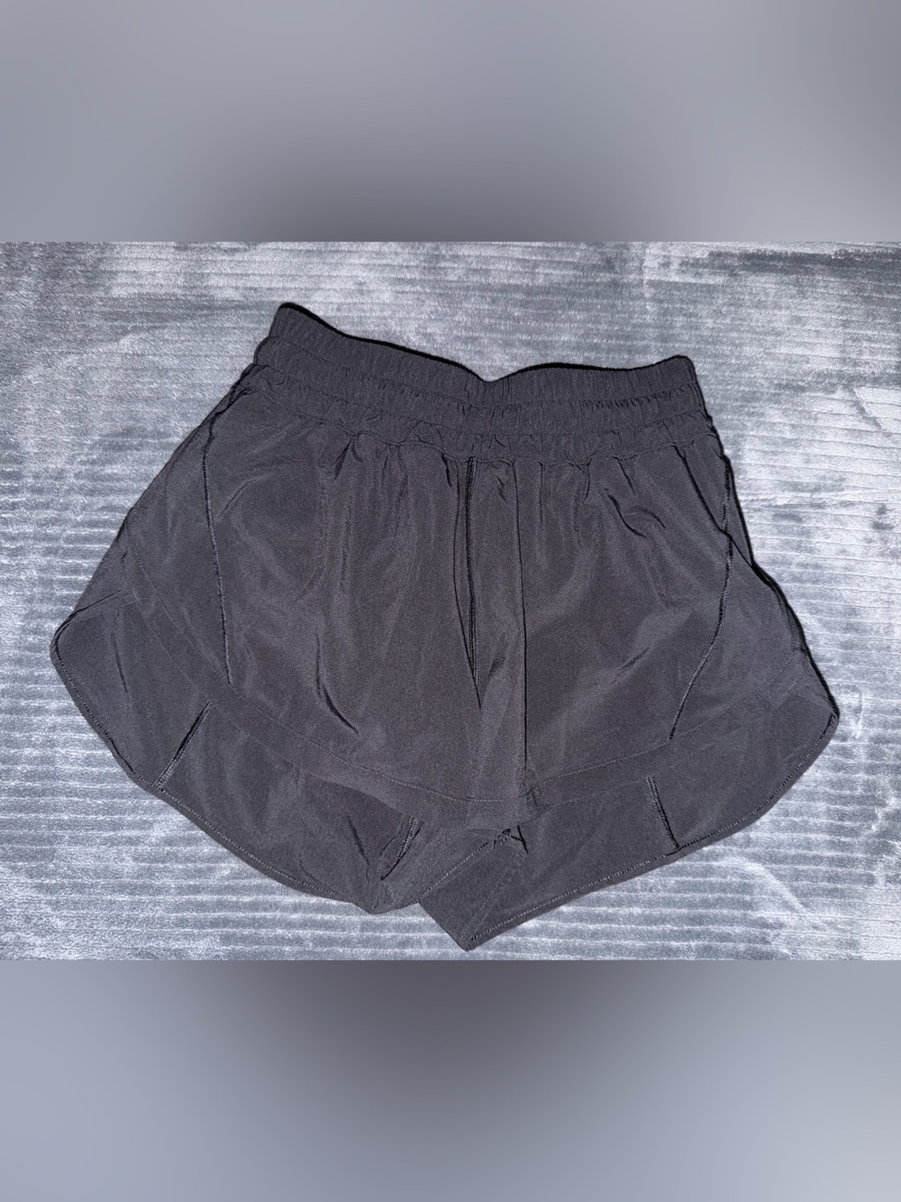 Lululemon Track That High Rise Shorts w/liner 3 Black Like New